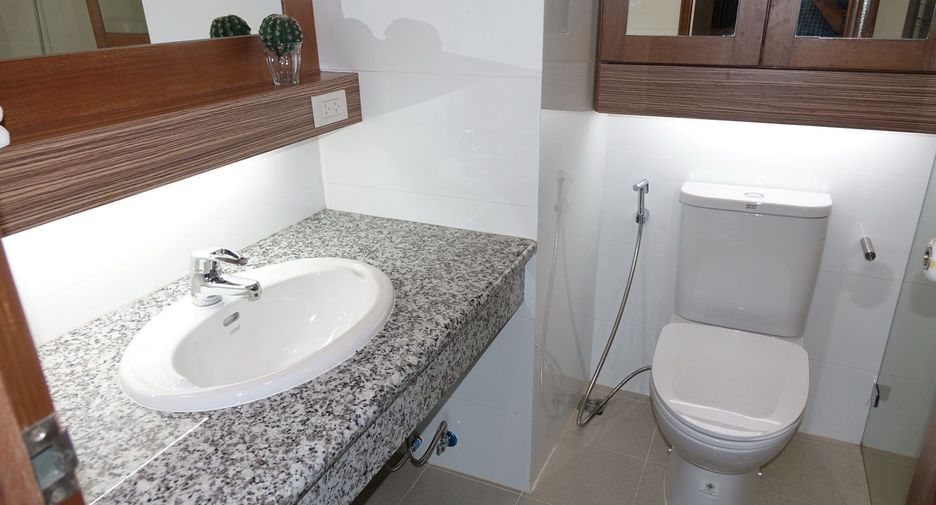 For sale and for rent 3 bedrooms condo in Mueang Chiang Mai, Chiang Mai