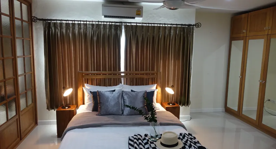 For sale and for rent 3 bedrooms condo in Mueang Chiang Mai, Chiang Mai