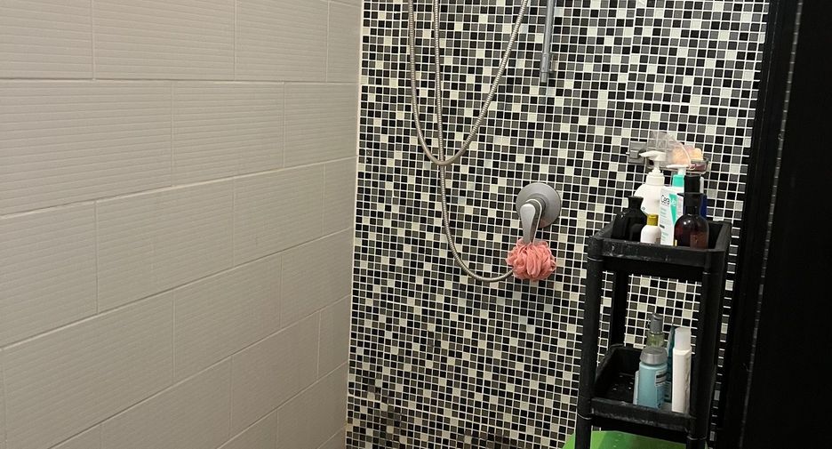 For sale 2 bedrooms condo in Khlong Toei, Bangkok