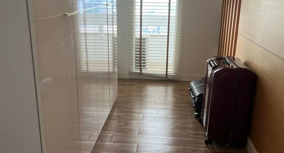 For sale 2 bedrooms condo in Khlong Toei, Bangkok