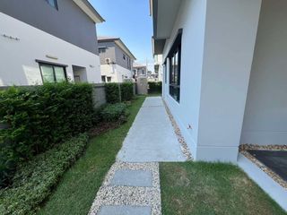 Casa en venta de 4 habitaciones en Khlong Sam Wa, Bangkok