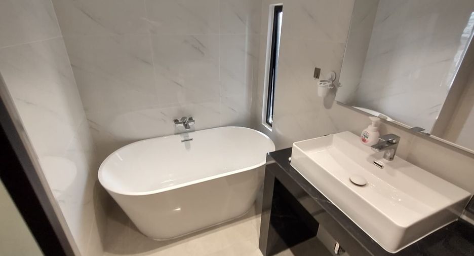 For rent 2 bedrooms condo in Mueang Chiang Mai, Chiang Mai