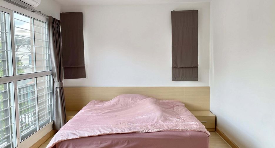 For sale 3 bedrooms townhouse in Prawet, Bangkok