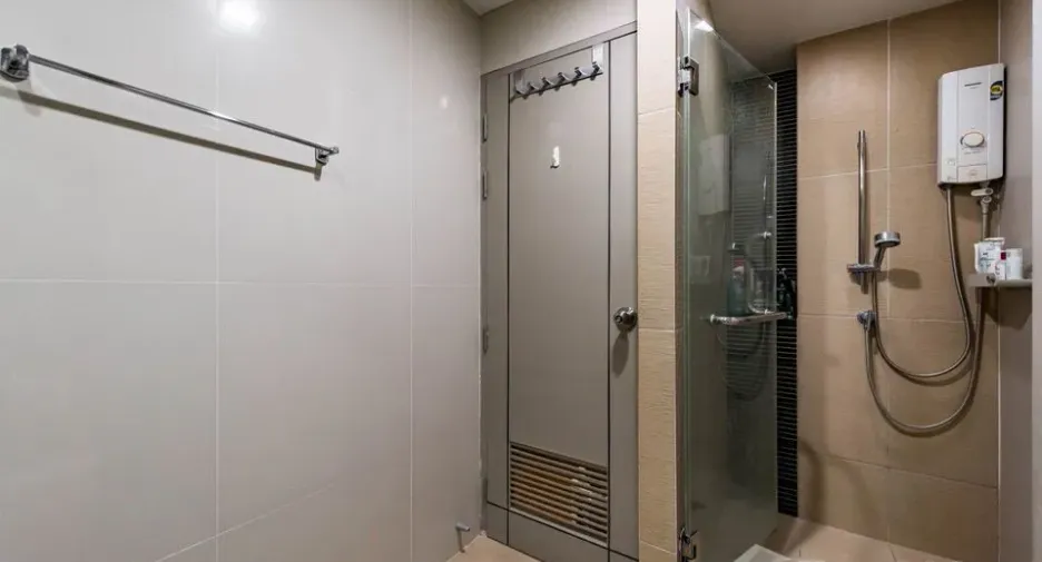 For sale and for rent 1 bed condo in Phra Khanong, Bangkok