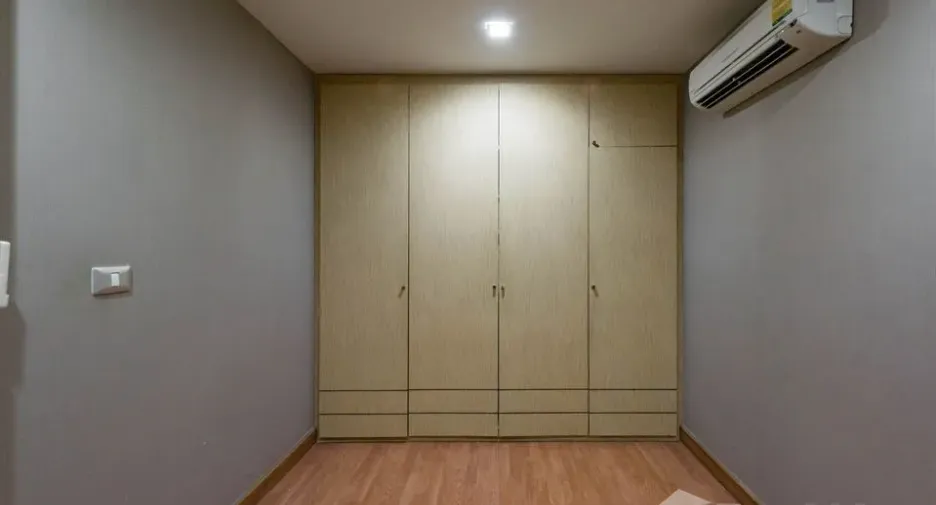 For sale and for rent 1 bed condo in Phra Khanong, Bangkok