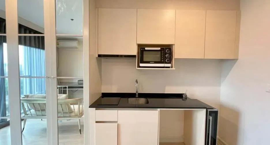 À vendre 2 chambres condo à Huai Khwang, Bangkok