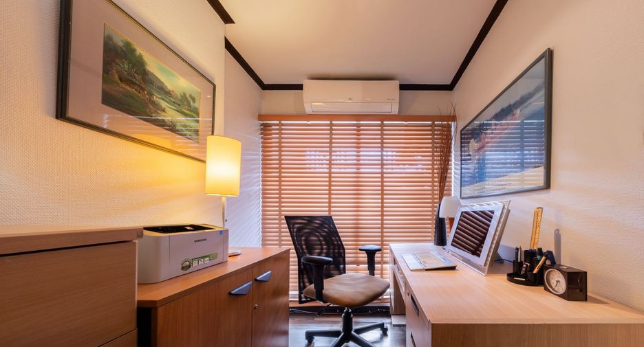 For sale 2 bedrooms condo in Yan Nawa, Bangkok