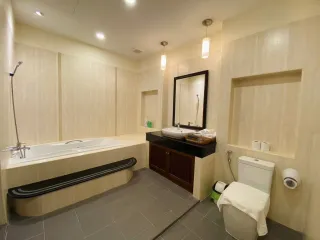 À vendre et à louer 3 chambres maison à Hang Dong, Chiang Mai