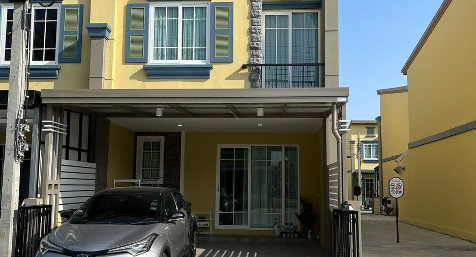 Reihenhaus zum Kauf und zur Miete mit 4 Zimmer in Nong Khaem, Bangkok