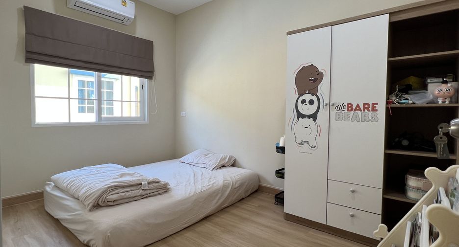 Reihenhaus zum Kauf und zur Miete mit 4 Zimmer in Nong Khaem, Bangkok