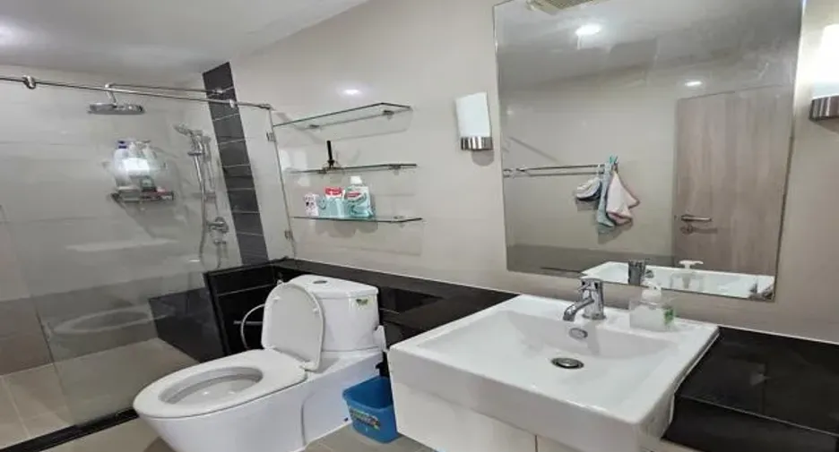 For sale and for rent 1 bed condo in Ratchathewi, Bangkok
