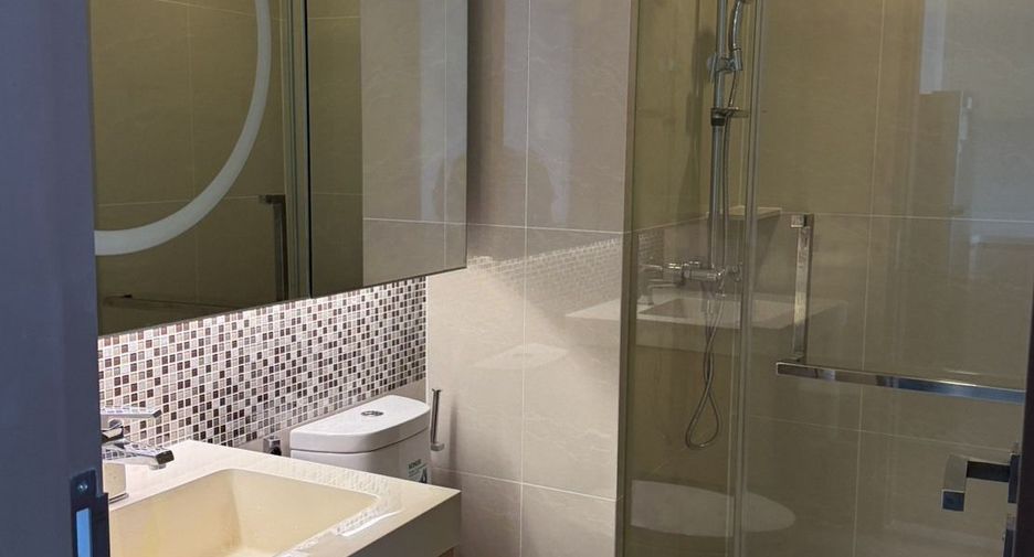 For sale 1 bed condo in Thon Buri, Bangkok