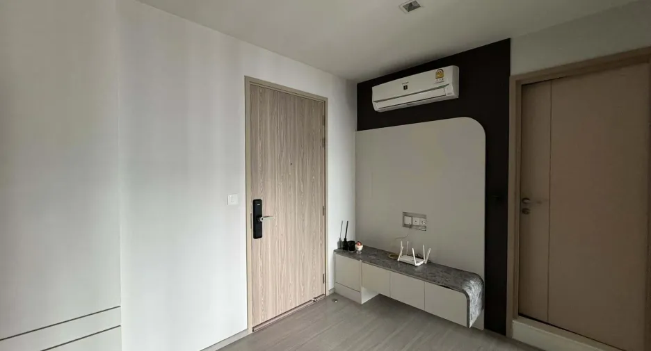 For sale 1 bed condo in Thon Buri, Bangkok