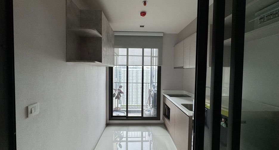 For sale 1 bed condo in Thon Buri, Bangkok