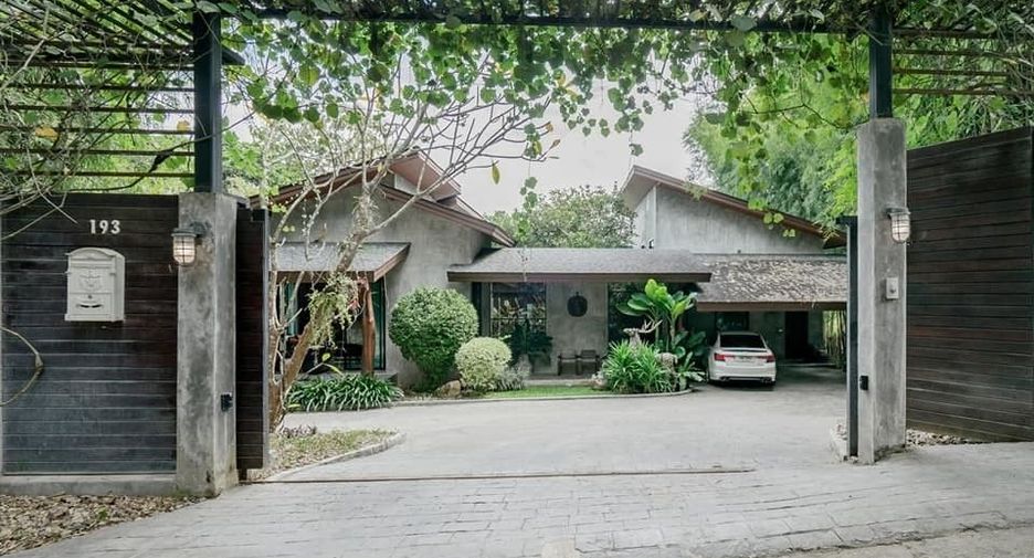 For sale and for rent 3 bedrooms villa in Mae Rim, Chiang Mai