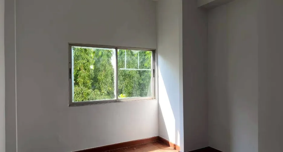 For sale 2 bedrooms condo in Prawet, Bangkok