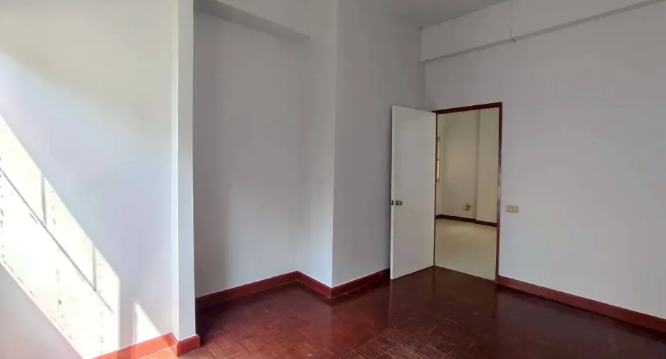 For sale 2 bedrooms condo in Prawet, Bangkok