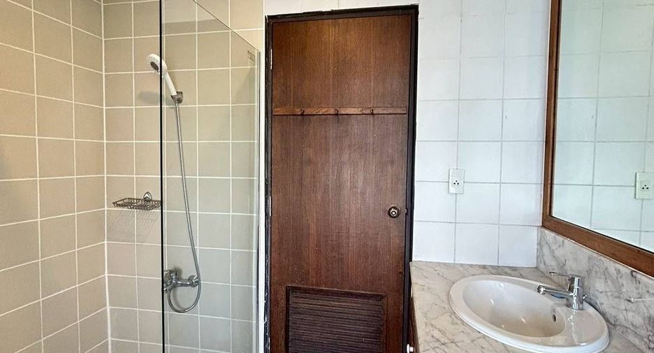 For sale and for rent 3 bedrooms condo in Mueang Chiang Mai, Chiang Mai