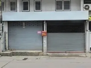 For Rent 4 Bedroom Townhouse In Wang Thonglang, Bangkok