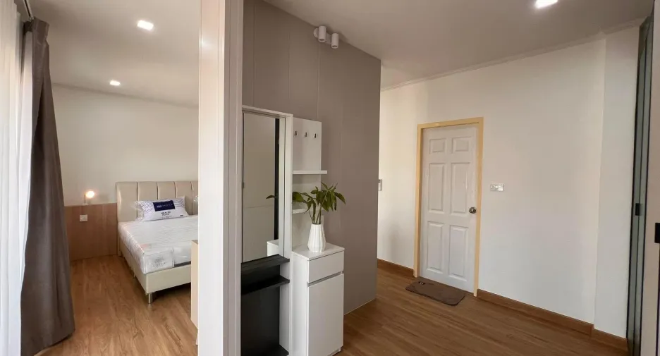 For rent 4 bedrooms house in Mueang Chiang Mai, Chiang Mai