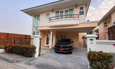 For rent 4 bedrooms house in Mueang Chiang Mai, Chiang Mai