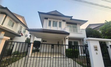 For rent 3 bedrooms house in Mueang Chiang Mai, Chiang Mai