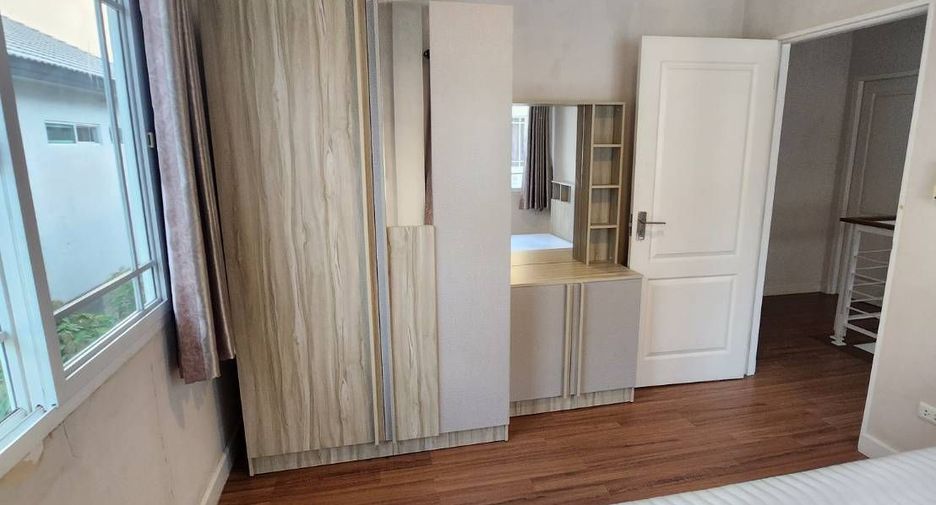 For rent 3 bedrooms house in Mueang Chiang Mai, Chiang Mai