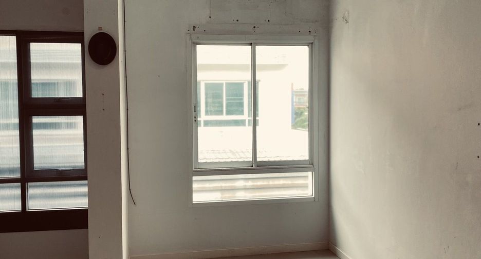出售 4 卧室 联排别墅 在 Bang Khen, 曼谷