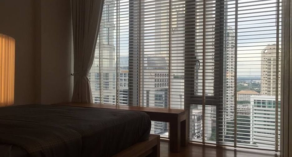 For sale 2 bedrooms condo in Sathon, Bangkok