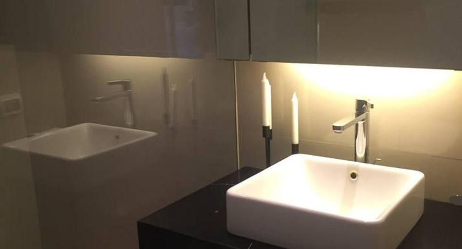 For sale 2 bedrooms condo in Sathon, Bangkok