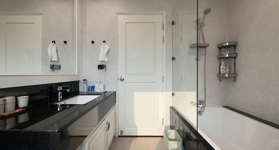 For rent 2 bedrooms condo in Mueang Chiang Mai, Chiang Mai