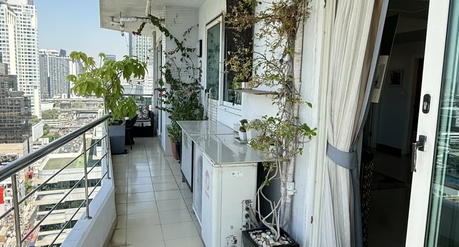 Condo en venta y en alquiler de 1 habitaciones en Watthana, Bangkok