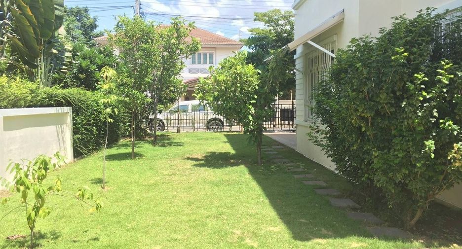 For rent 4 bedrooms house in Mueang Chiang Mai, Chiang Mai