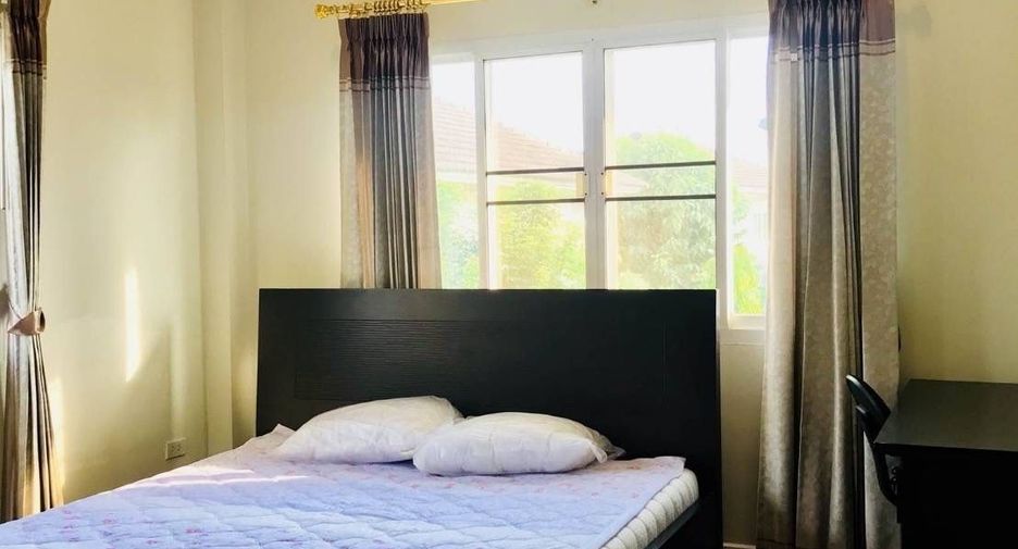 For rent 4 bedrooms house in Mueang Chiang Mai, Chiang Mai