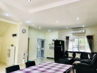 À louer 4 chambres maison à Mueang Chiang Mai, Chiang Mai