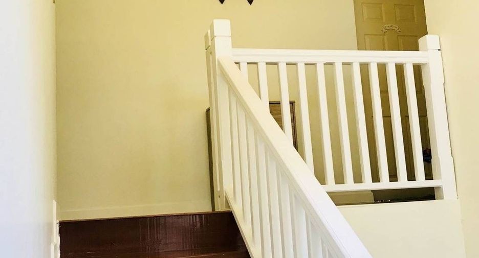 For rent 4 bedrooms house in Mueang Chiang Mai, Chiang Mai