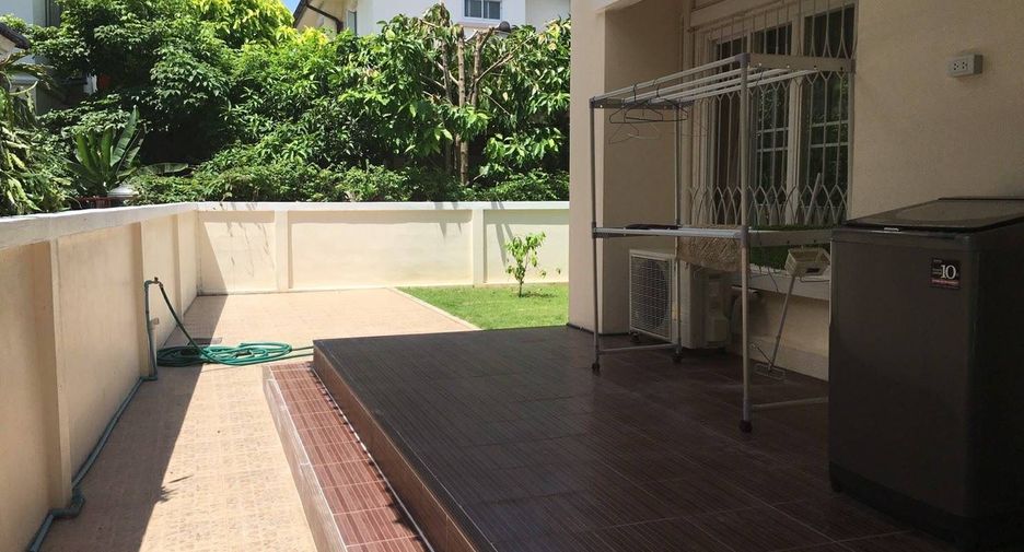 For rent 4 bedrooms house in Mueang Chiang Mai, Chiang Mai