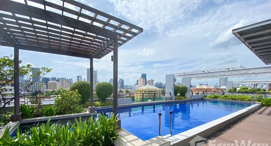 For sale and for rent 2 bedrooms condo in Yan Nawa, Bangkok