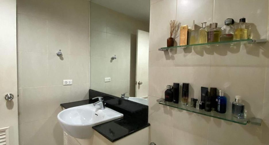 For sale and for rent 2 bedrooms condo in Yan Nawa, Bangkok