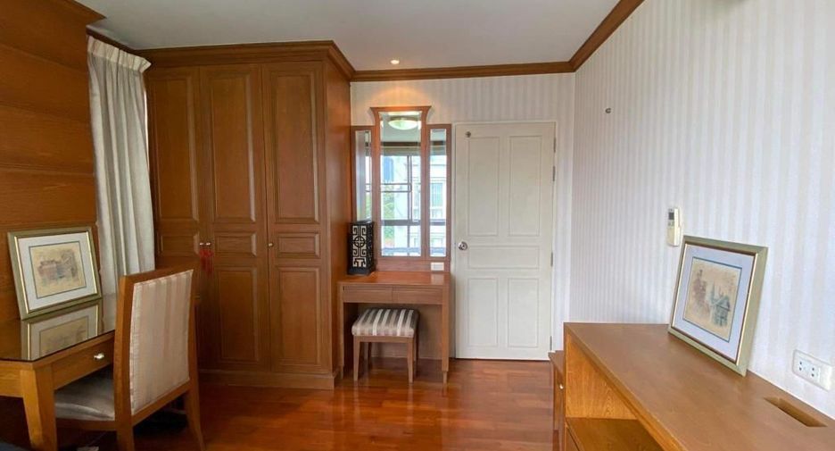 For sale and for rent 2 bedrooms condo in Yan Nawa, Bangkok