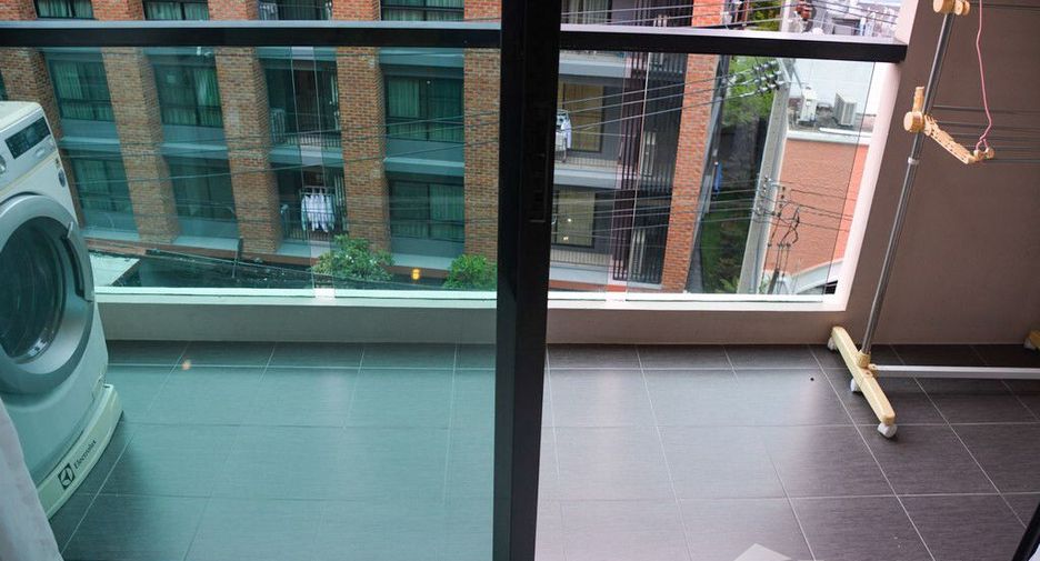 For sale 2 bedrooms condo in Watthana, Bangkok