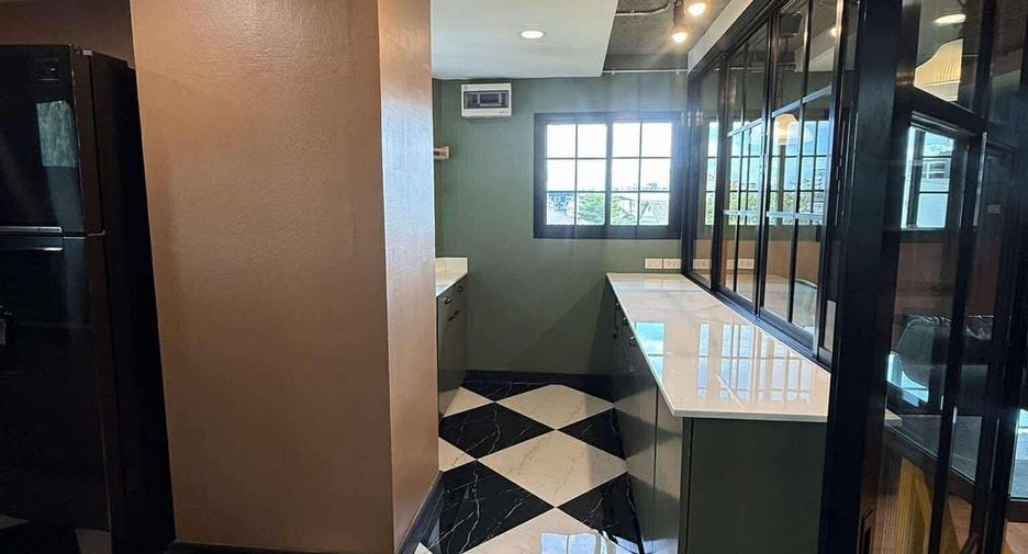 For sale 2 bedrooms condo in Mueang Chiang Mai, Chiang Mai