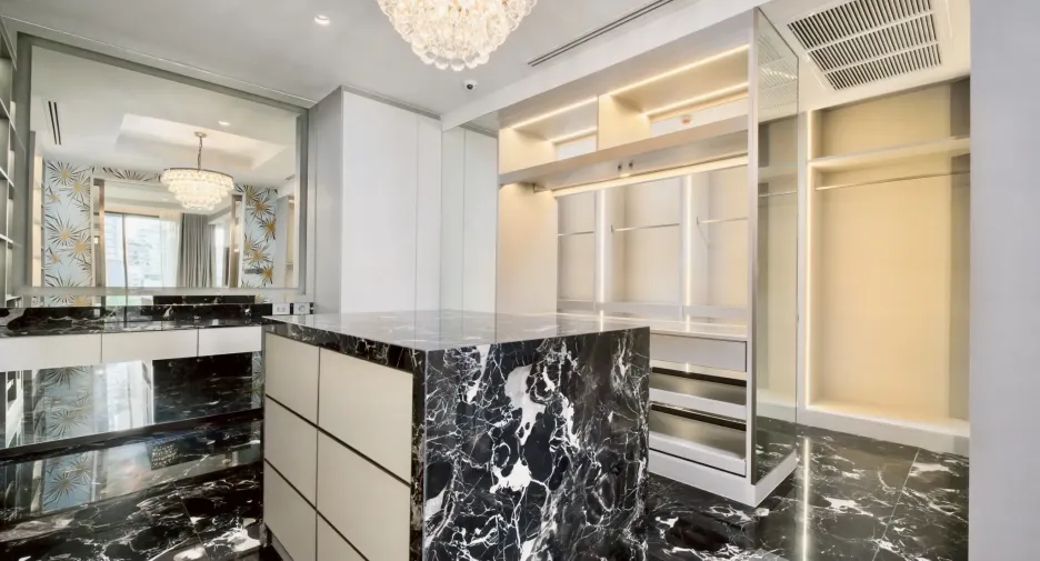 Wohnung zum Kauf mit 3 Zimmer in Watthana, Bangkok