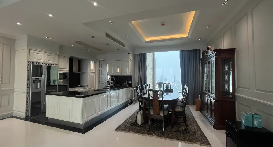 Condo en venta de 4 habitaciones en Watthana, Bangkok