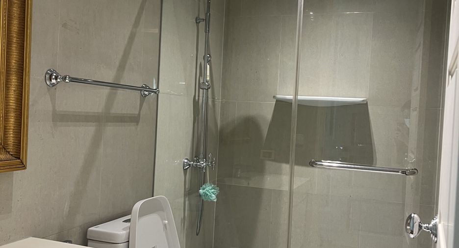 Condo en venta de 4 habitaciones en Watthana, Bangkok