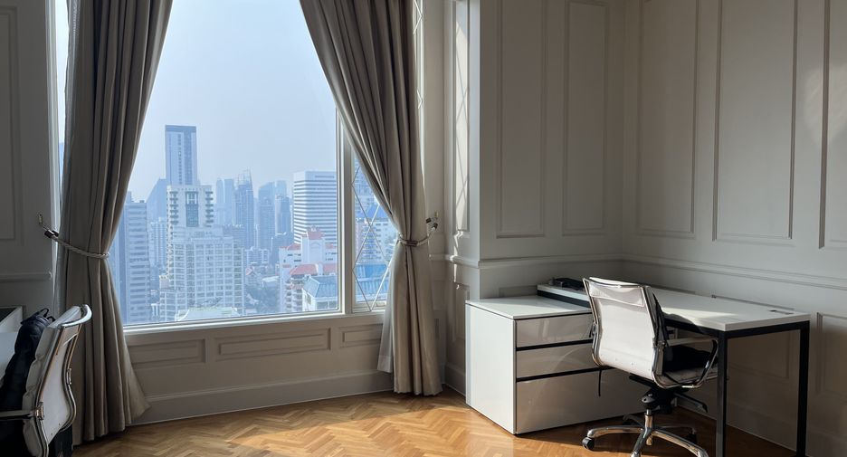 Condo en venta de 4 habitaciones en Watthana, Bangkok