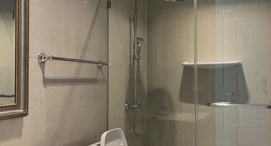 Condo en venta de 4 habitaciones en Watthana, Bangkok
