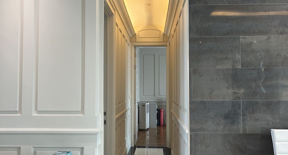 Condo en venta de 4 habitaciones en Watthana, Bangkok