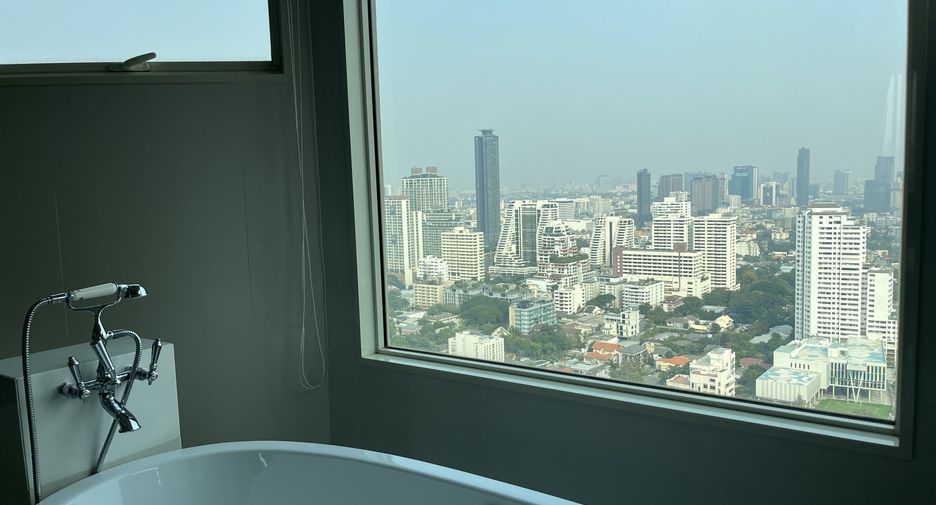 Condo en venta de 4 habitaciones en Watthana, Bangkok
