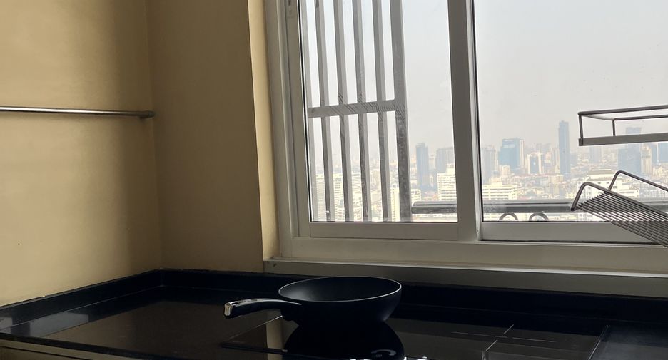 Condo en venta de 4 habitaciones en Watthana, Bangkok